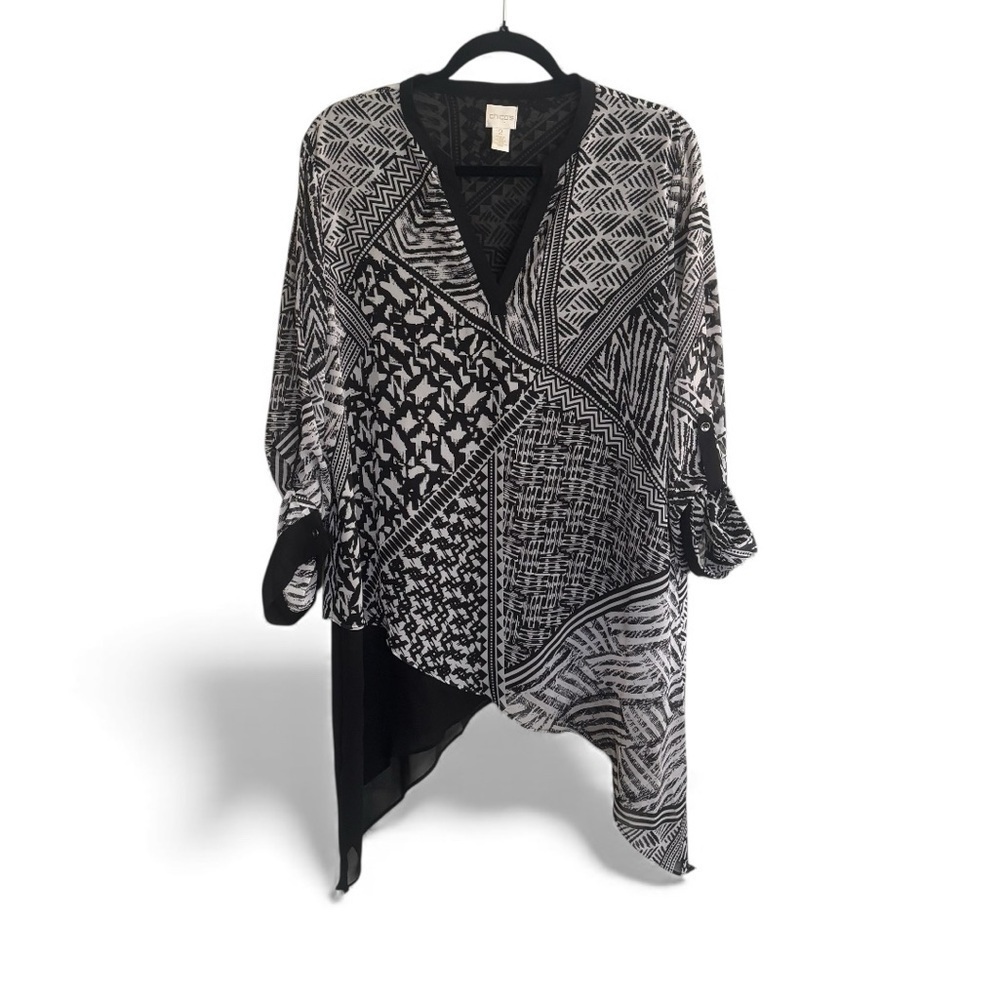 Chico’s Black White Abstract Asymmetrical Tunic Blouse Top Size 2 Large